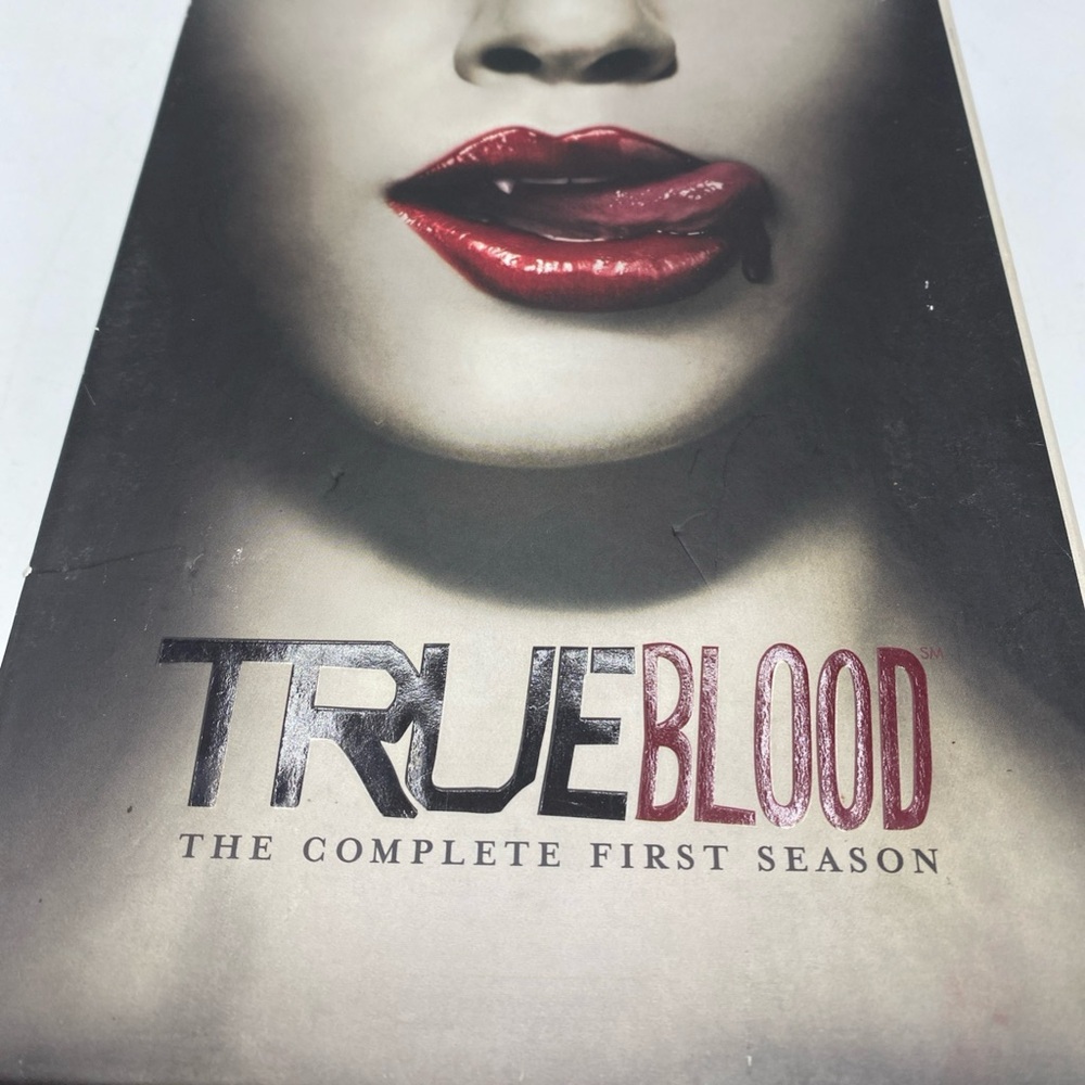 True Blood: The Complete First Season 4 DVD set